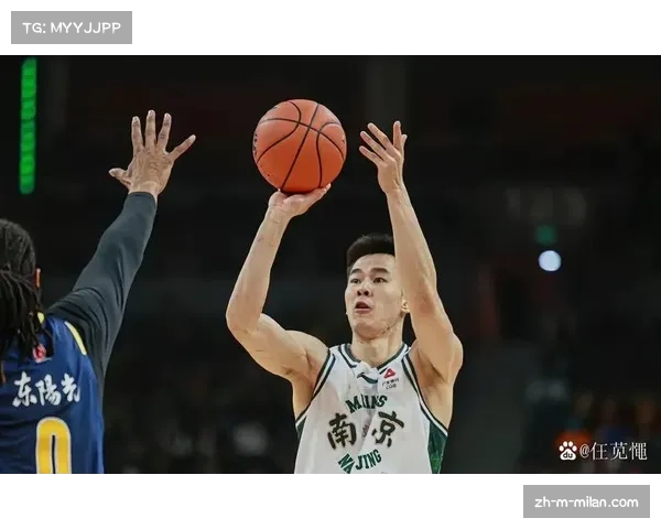 南京郭昊文场均23分成得分核心 抢断数据位列前列 南京郭昊文场均23分成得分核心 抢断数据位列前列